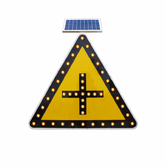 Panneau d'arrêt de trafic en aluminium solaire Panneau d'avertissement de sécurité de rue de trafic solaire LED personnalisé